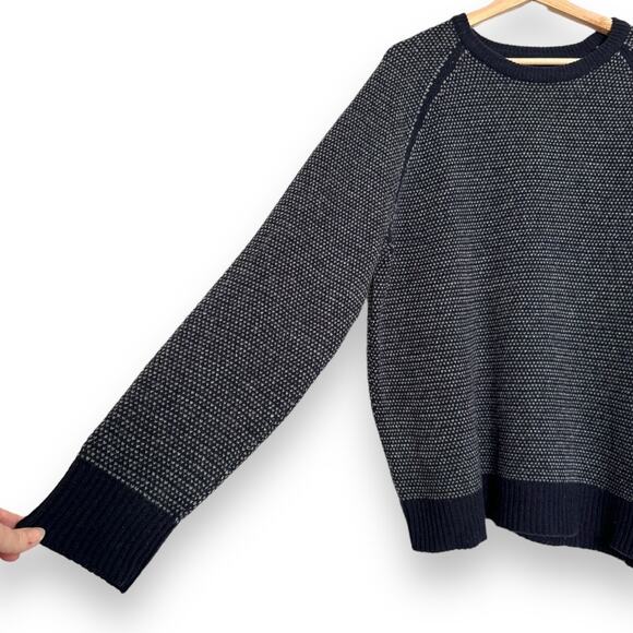J. Crew 100% Lambswool Navy Blue and White Raglan Sleeve Sweater Men's Size XL - Picture 5 of 8